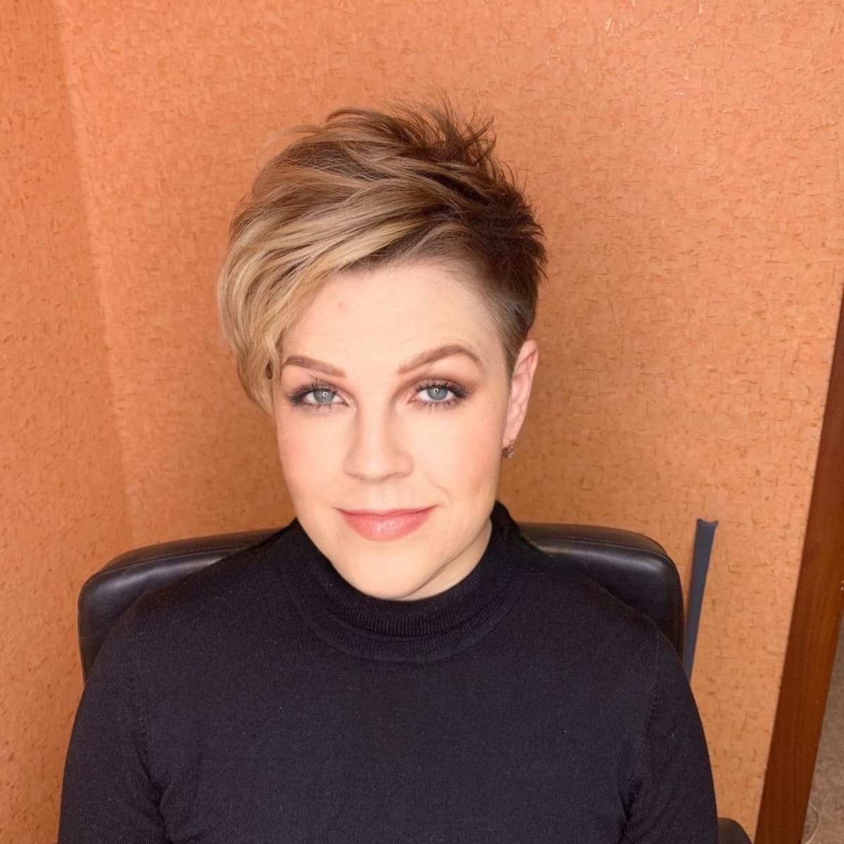 Asymmetrical Pixie Cut 