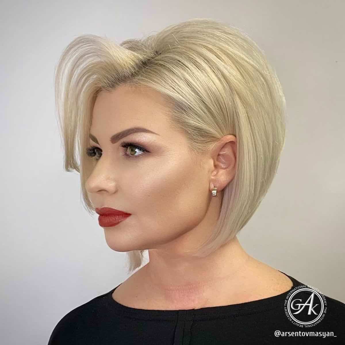 Short stacked bob on a square face